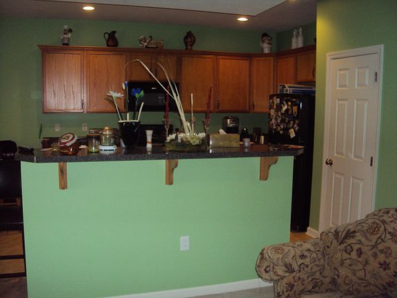 Kitchen W Island
