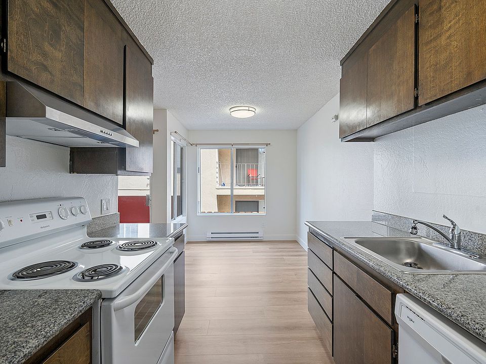 1st image of 389 Vernon St #108