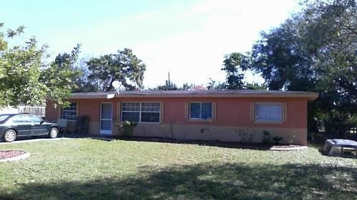 1st image of 389 Lorraine Dr