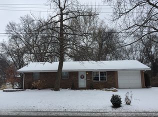 1203 Waverly Dr, Collinsville, IL