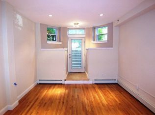 61 Park Dr APT 22, Boston, MA 02215