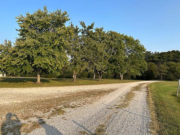 2nd image of 182 Woods Pasture Dr