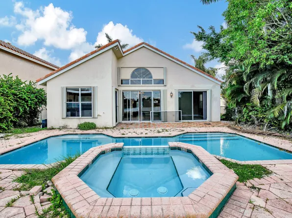 18435 NW 13th Street, Pembroke Pines, FL 33029
