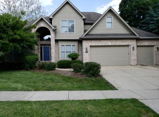 2507 Charter Oak Dr, Aurora, IL 60502