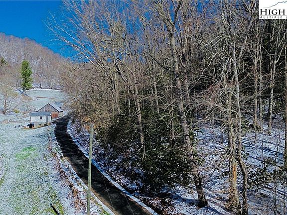 3rd image of TBD W Staggs Creek