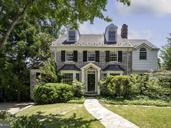 6103 Woodmont Rd, Alexandria, VA 22307