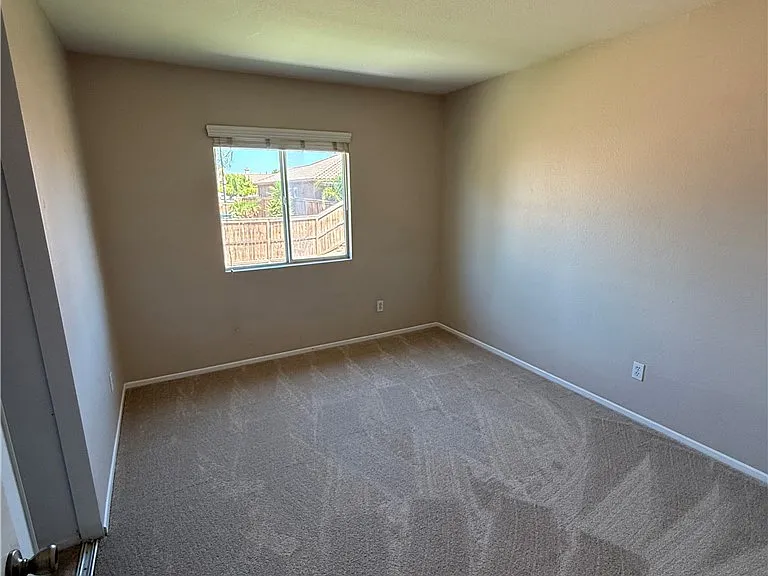 33072 Gypsum St — Photo 9