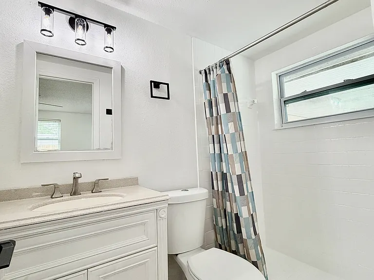 7201 Daggett Ter — Photo 24