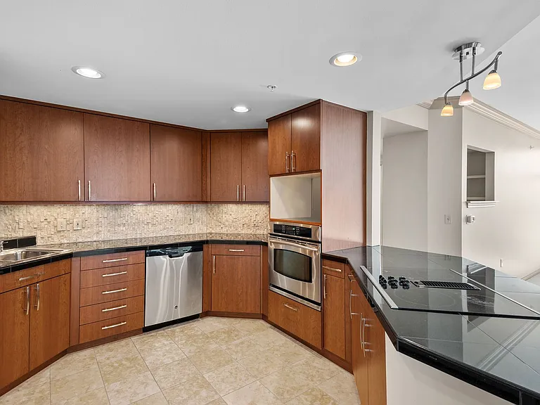 8100 E Union Ave #814 — Photo 10