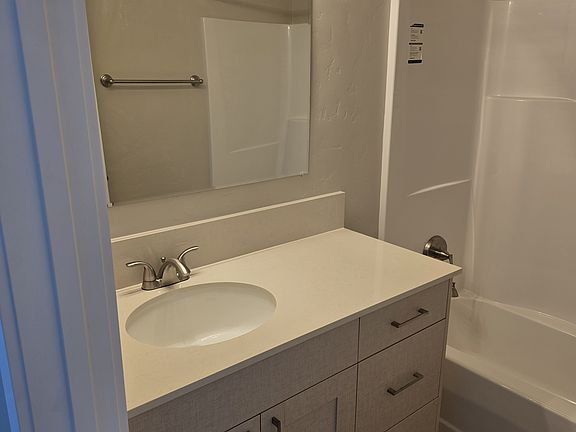 5th image of 6731 W Saxton Ave