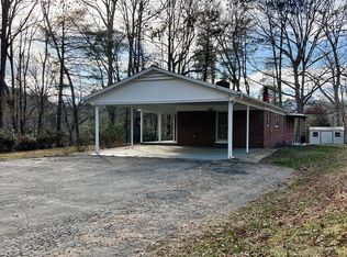 1070 Arlington Ave, Bryson City, NC 28713