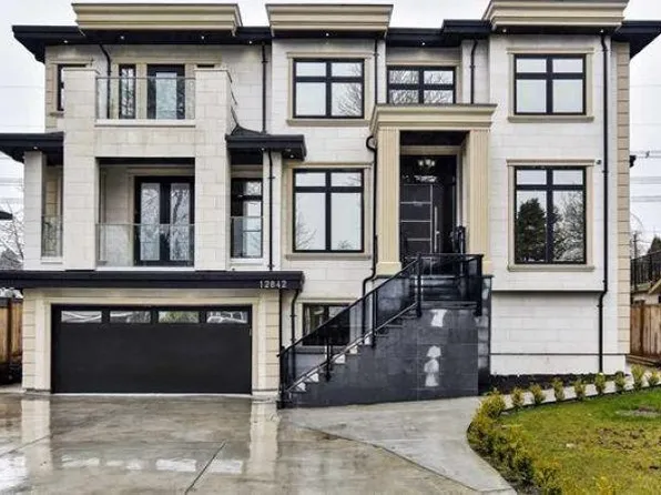 12842 Carluke Cres, Surrey, BC V3V 6R4