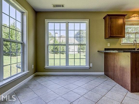 5th image of 6865 Bryn Brooke Dr