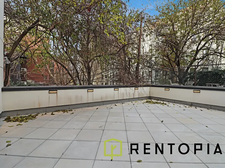49 Borinquen Pl #3A — Photo 9
