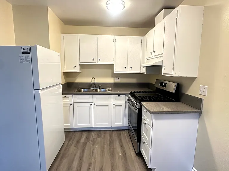 2614 Griffin Ave #18 — Photo 12