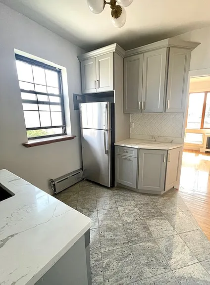 527 Leonard St #7 — Photo 3