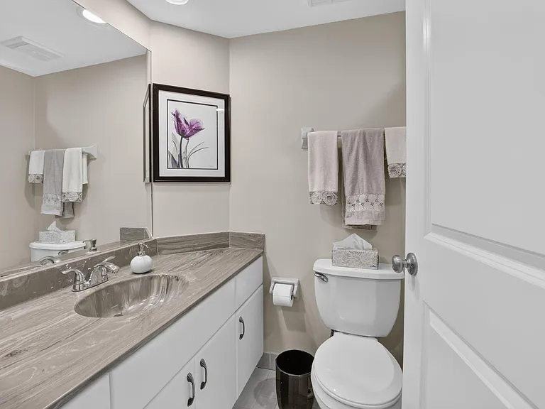7473 Glendevon Ln #402 — Photo 30