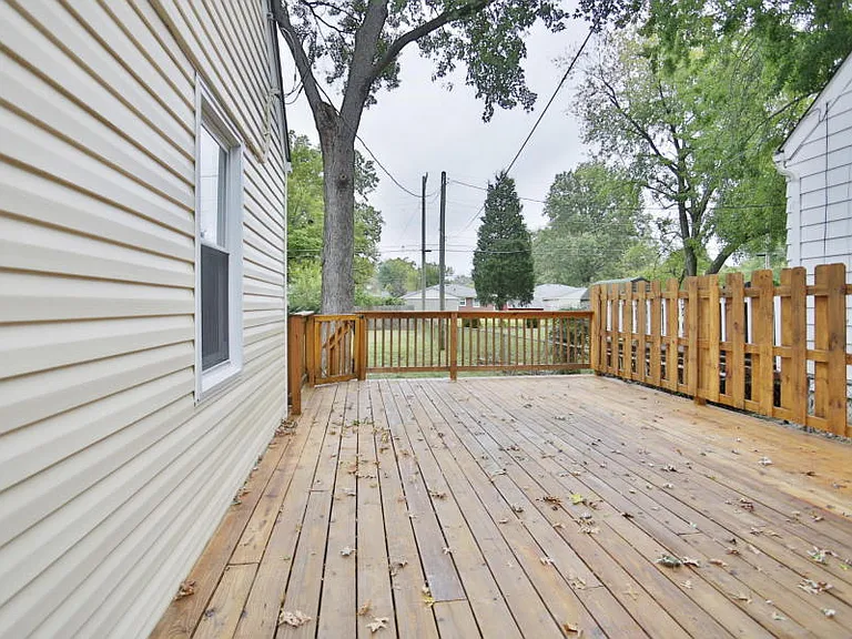609 Marquette Dr — Photo 5