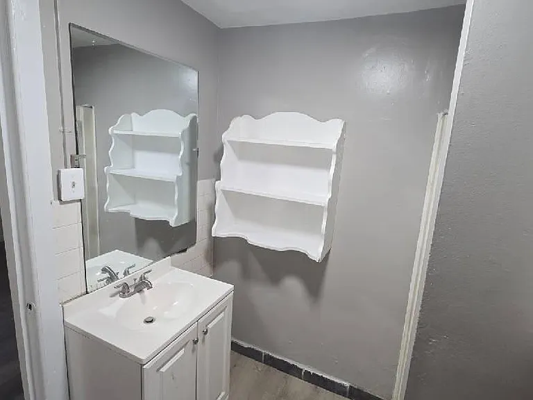 147 Johnston St #1 — Photo 8