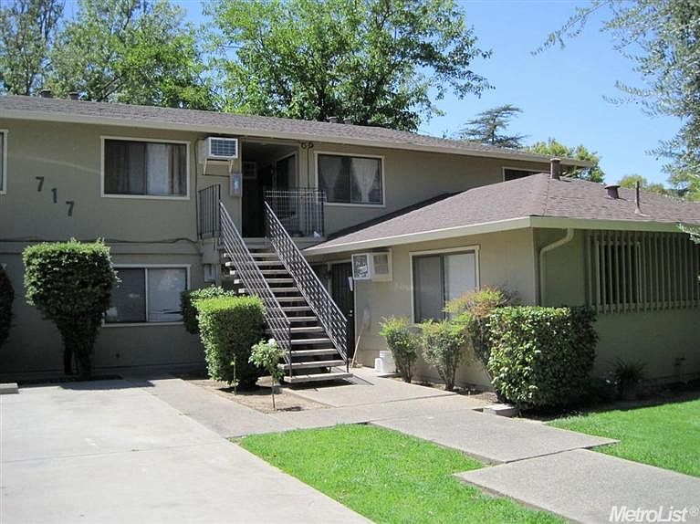 1st image of 717 N Pleasant Ave