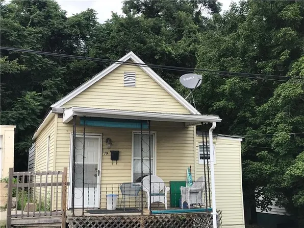 39 Moore Ave, Washington, PA 15301