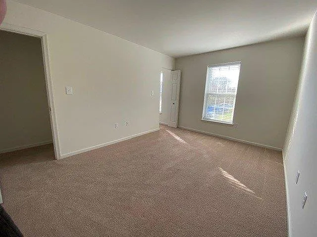 Mill Creek Manor — Photo 34