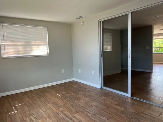 7835 Arbordale Dr — Photo 9