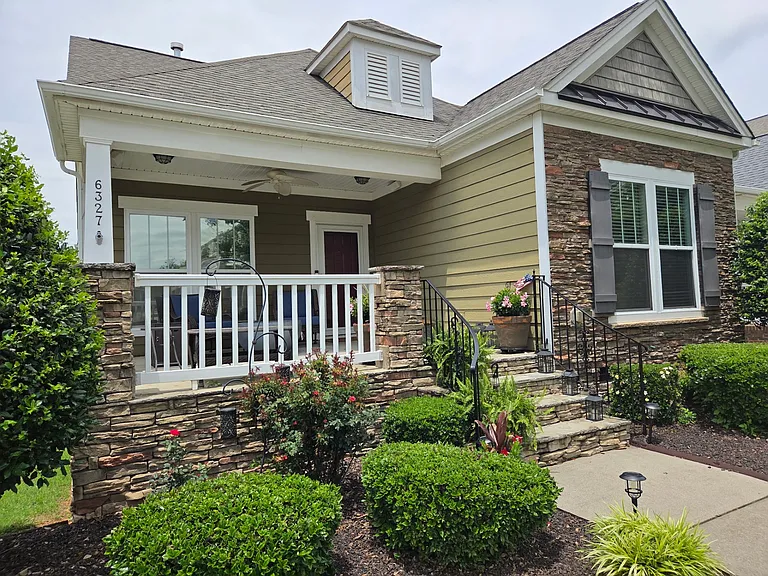 6327 Hove Rd — Photo 1