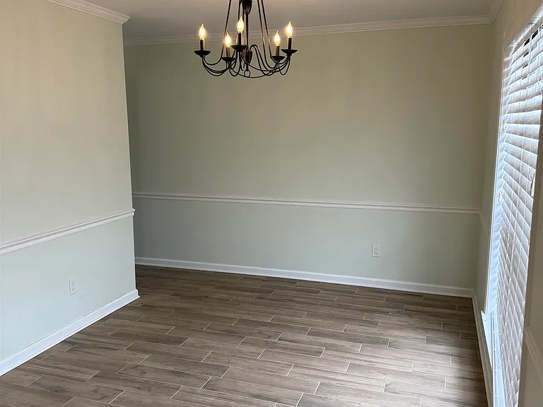 8442 Farrah Ln — Photo 6