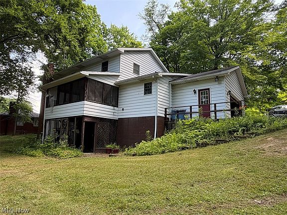5th image of 837 W Pidgeon Rd
