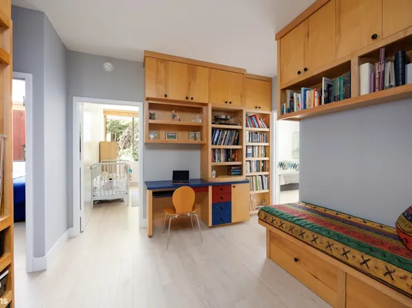 160 West 86th Street image 14 of 17