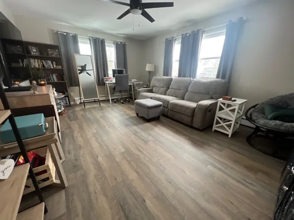 2 Mohawk Ter, Oswego, NY 13126