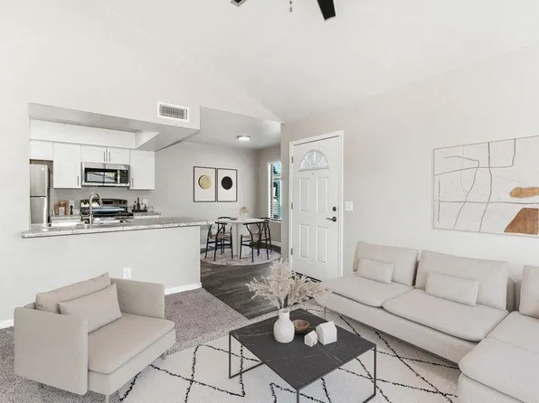 Palms at South Mountain