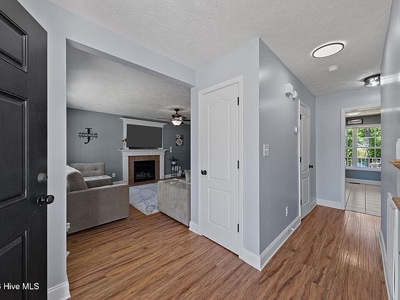3rd image of 112 Smokey Mountain Drive