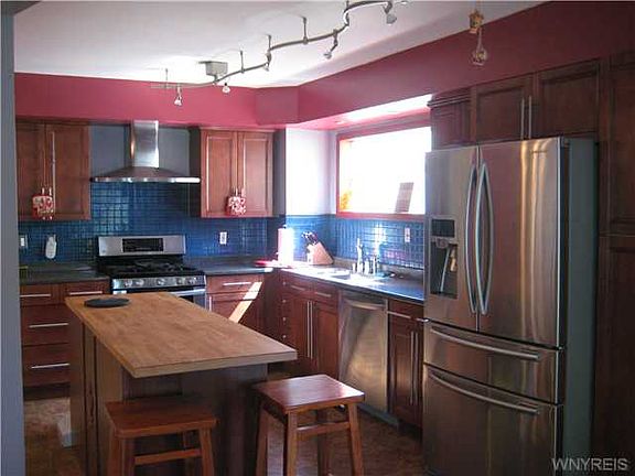 5th image of 363 Kinsey Ave