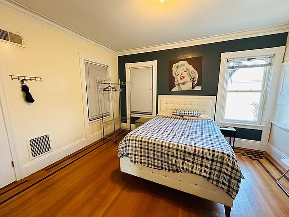 4th image of 24 Ringgold St #21