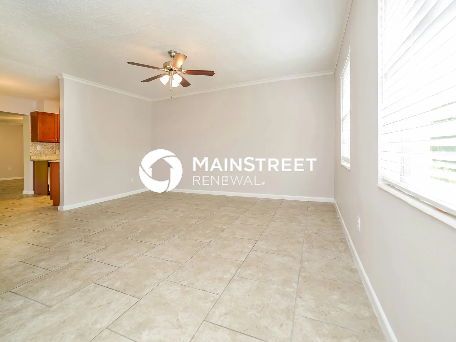 529 Edward Rd — Photo 2