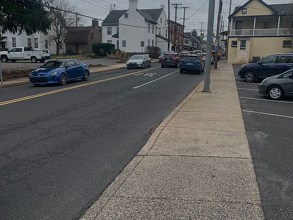 4th image of 1239 W Broad St