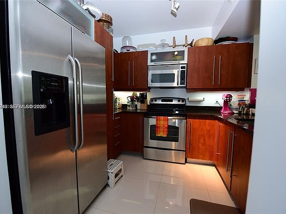 5th image of 7355 SW 89th St APT 622N