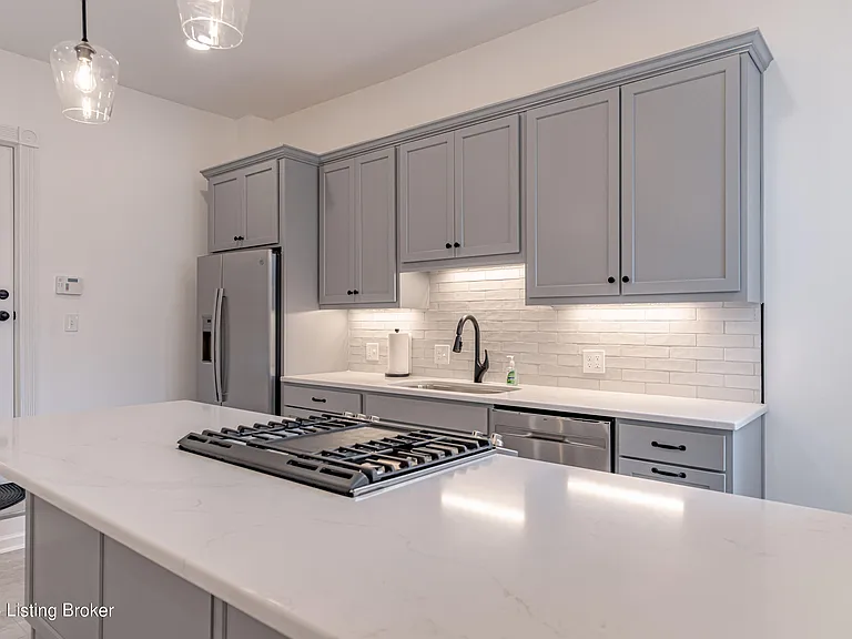 1804 Frankfort Ave #A — Photo 6