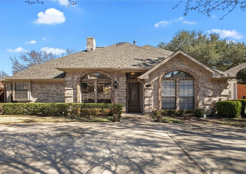 1st image of 2112 Donna Dr