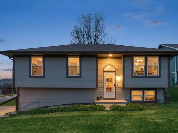500 N Saville Ct, Independence, MO 64050