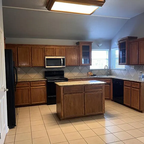 5615 Drystone Ln — Photo 6