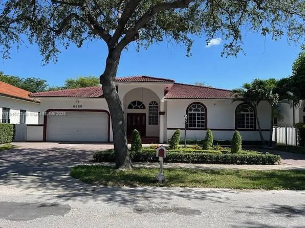 8455 NW 169th Ter, Miami Lakes, FL 33016
