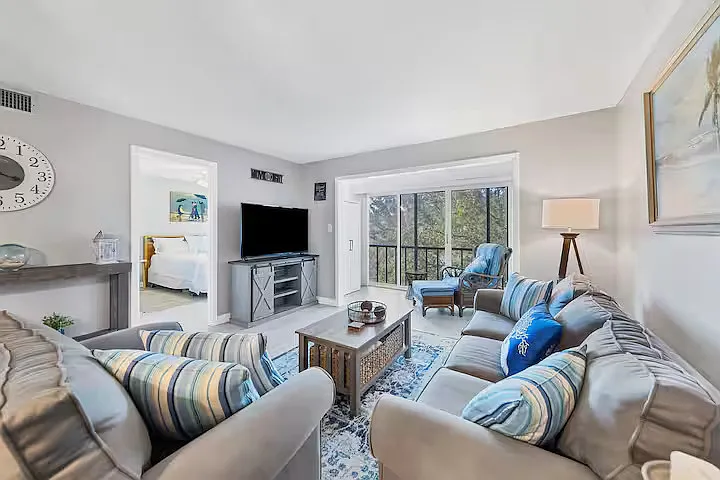 116 Vista Hermosa Cir #306 — Photo 7