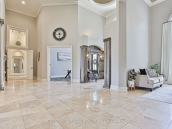 5th image of 16 Lake Woods Dr