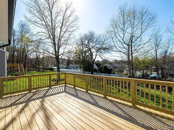 3rd image of 748 9W Route