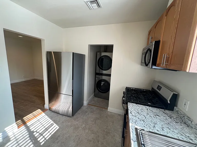 812 E Garfield Ave #B — Photo 7