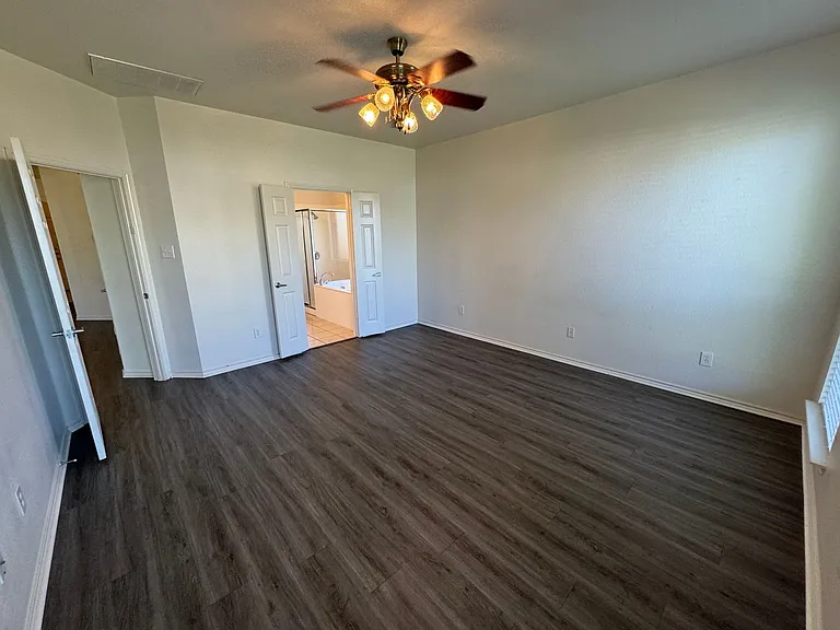 6109 Melanie Dr — Photo 22