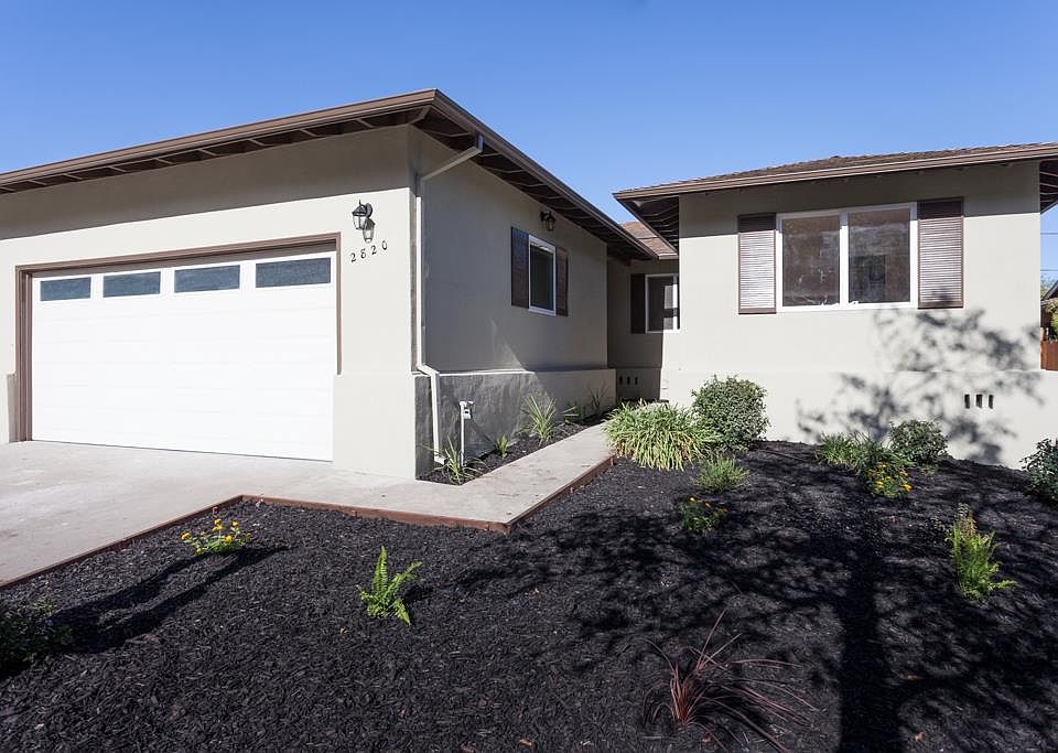 1st image of 2820 Oakmont Dr